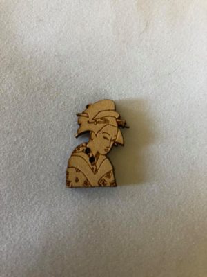 Wooden button Japanese lady