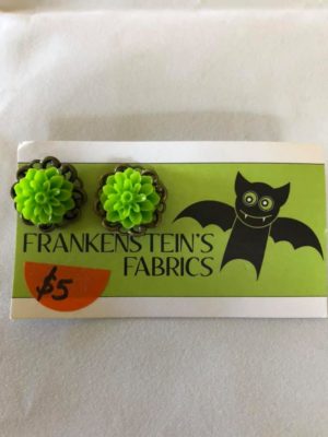 Antique Chrysanthemum earrings - Lime Green