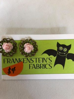 Antique Rose earrings - Pale pink